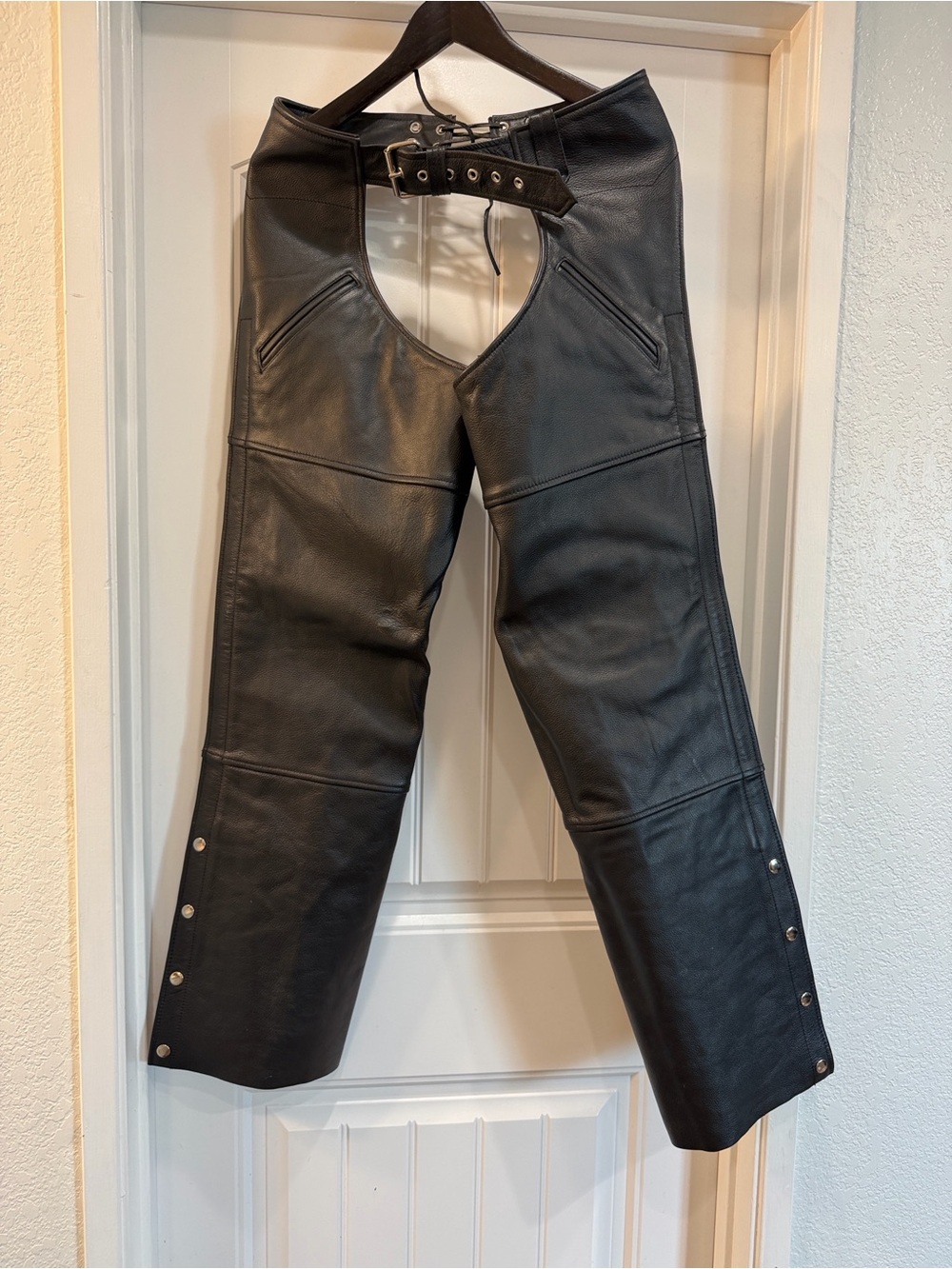 FMC Women’s Black Leather Riding Chaps Pants